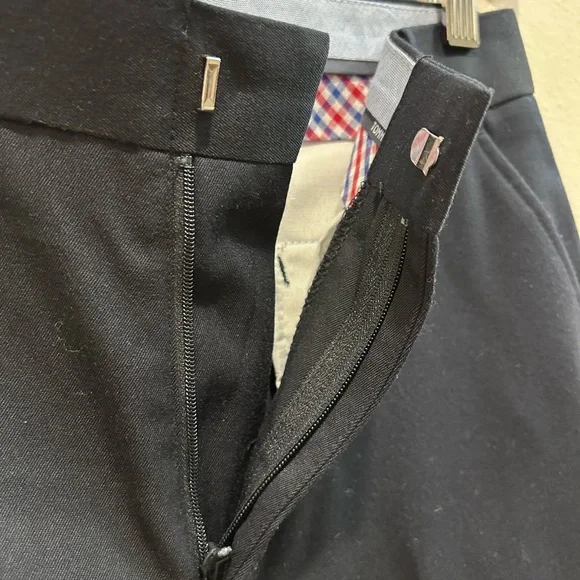 Tommy Hilfiger Boys Young Man Navy Suit, size 16 18 Jacket and Pants - Picture 9 of 10